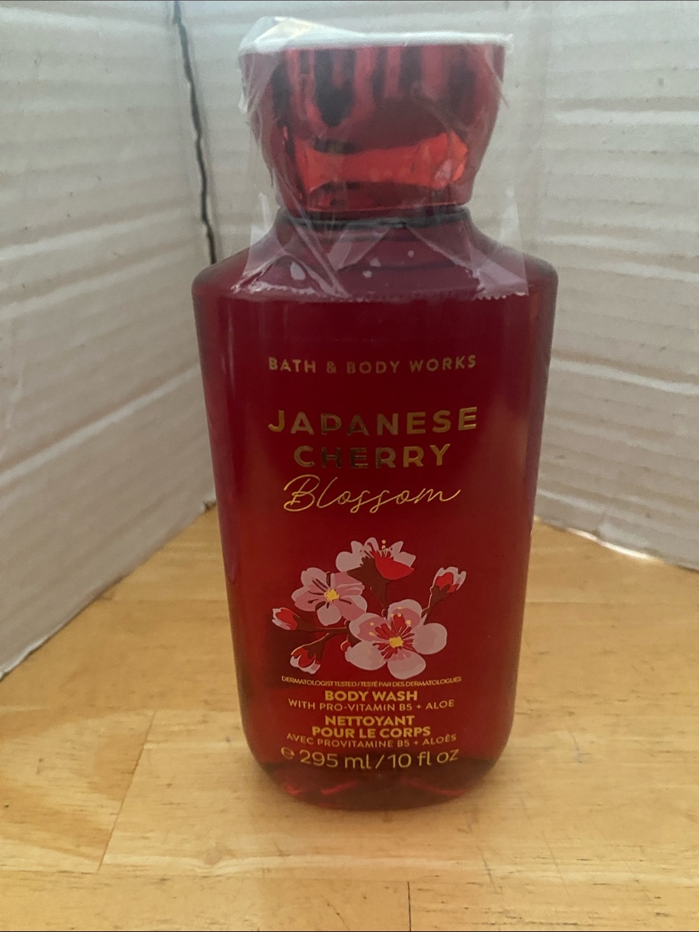 Bath & Body Works Japanese Cherry Blossom Body Wash NWT full size 10 oz
